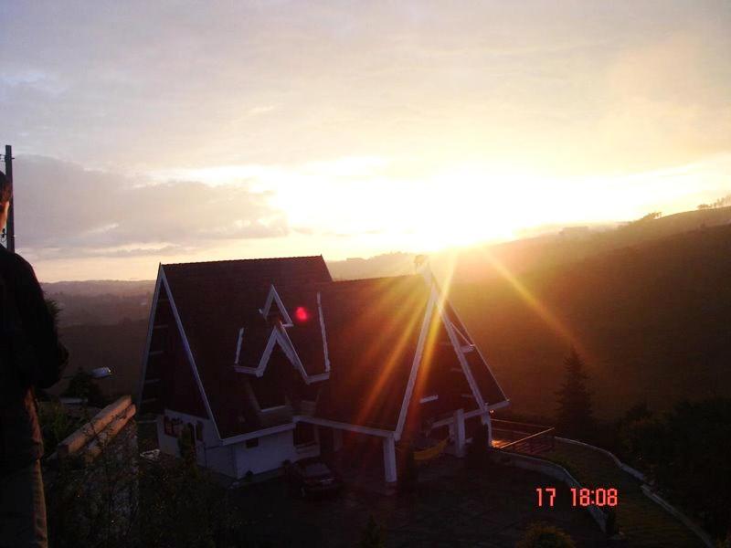 Casa de férias Casa Final De Semana E Temporada Descansopolis *